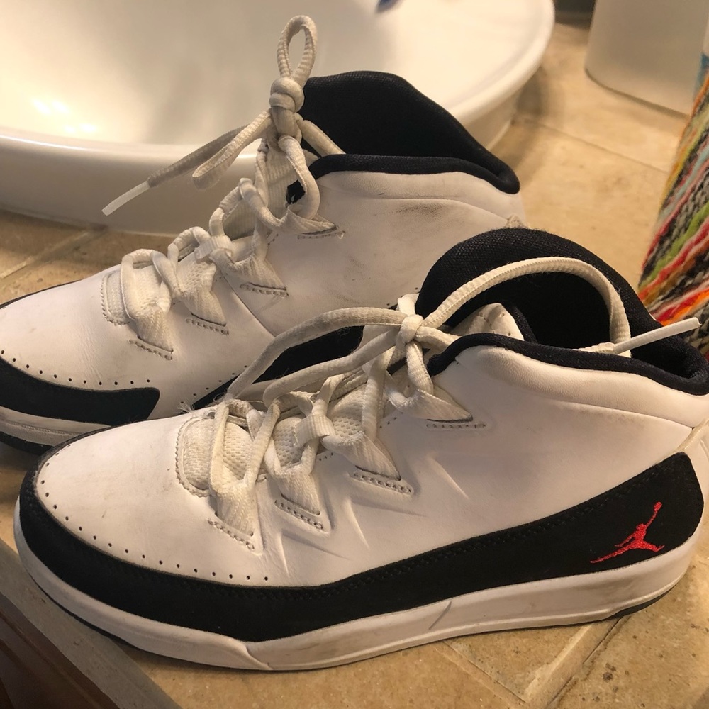 Boys Jordon Nike Sneakers